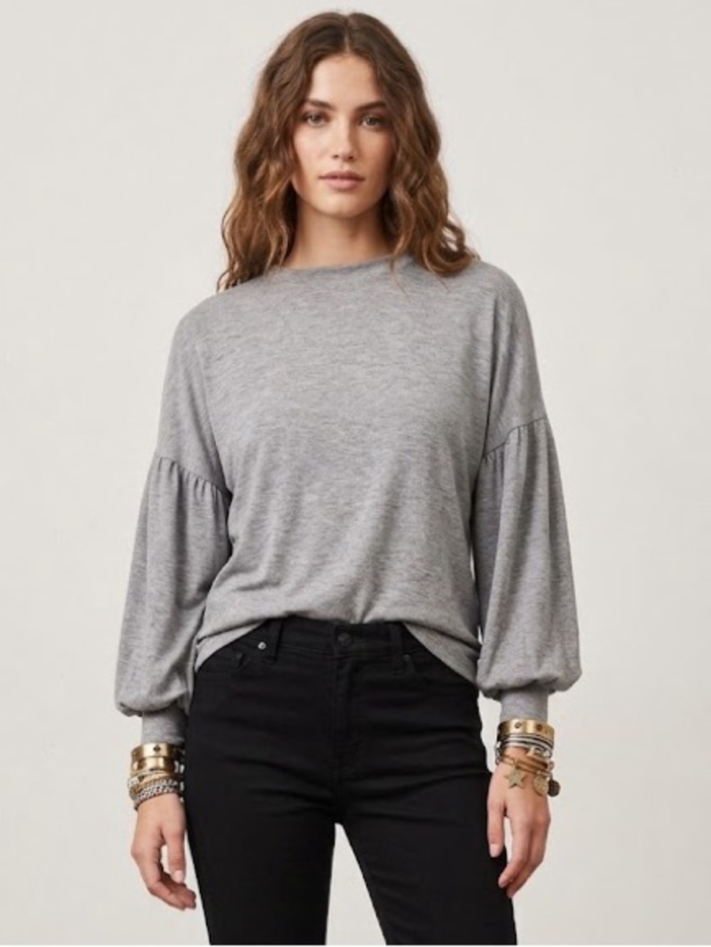 Gray Long Sleeve Women's Top
Super soft
Red by BKE Small